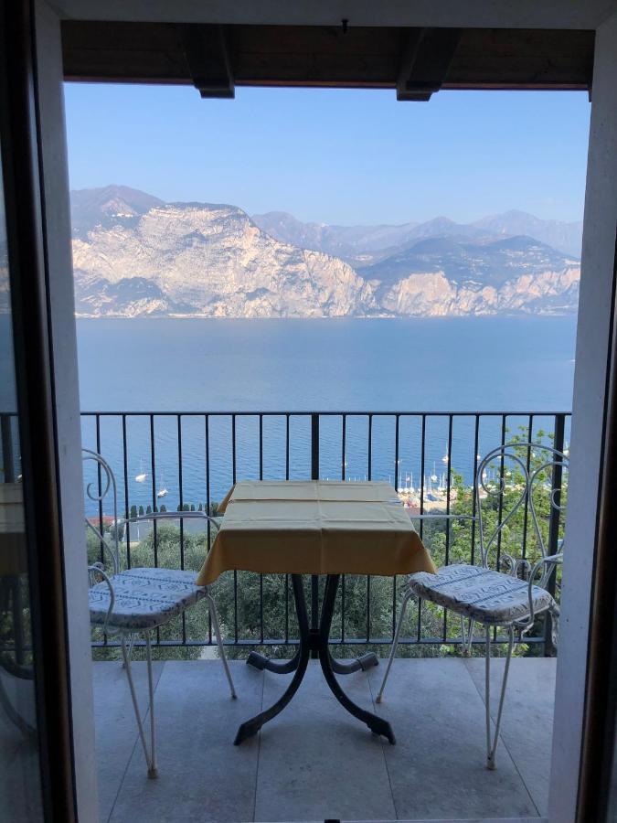 Casa Margherita Бренцоне-суль-Гарда Экстерьер фото